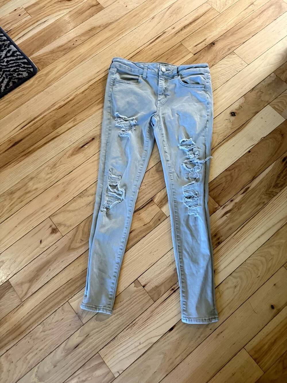 American Eagle Outfitters Ne(x)t Level Stretch Light Gray Distressed Jegging Jea